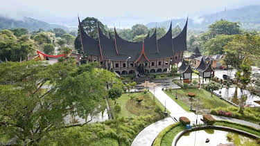 10:30: Traumorte - West-Sumatra | ZDFinfo | 4/17 2026