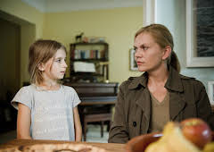 Helen Dorn - Das dritte Mädchen