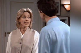 Ellen Season 1: A Kiss is Still A Kiss