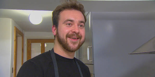 4:05 PM: Come Dine with Me | More 4 | 11/30 2025