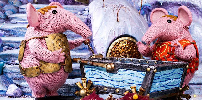 6:00 PM: Clangers (S2) | Cbeebies | 11/30 2025