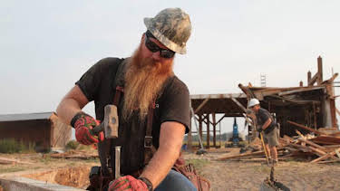 10:00 PM: Barnwood Builders (S7) | Discovery Channel | 9/27 2026