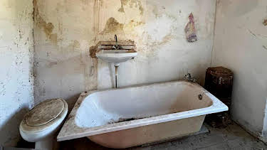 8:30 PM: Amanda & Alan's Greek Job (S1 E7) (S1) | BBC One Scotland | 2/6 2026