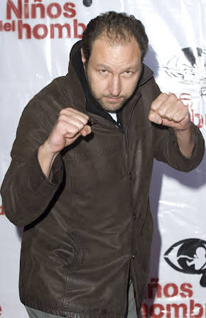 Rodrigo Murray as 