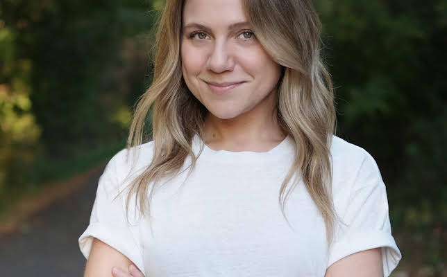 Lauren Collins
