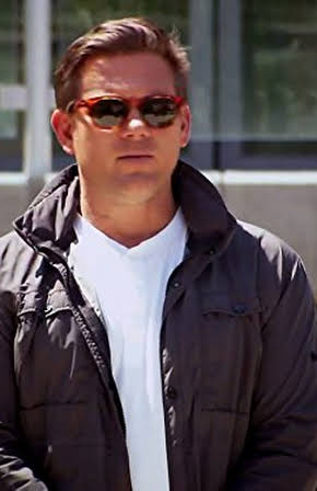 Tyler Florence as 