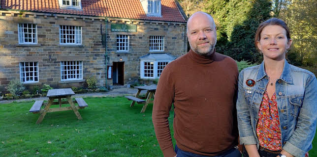 6:20 PM: Four in a Bed | More 4 | 12/6 2025