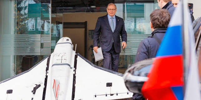 03:30: Mit offenen Augen | Arte | 2/13 2026