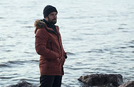 Freezing Embrace: When It Rains