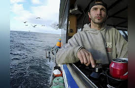 Deadliest Catch Dungeon Cove Season 1: Lost at Sea