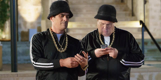 4:20 AM: Modern Family | E4 | 11/5 2025