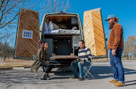 Van Go: Wedding on Wheels