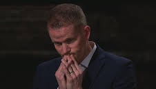 Dragons' Den (S16 E11)