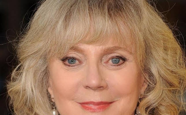 Blythe Danner