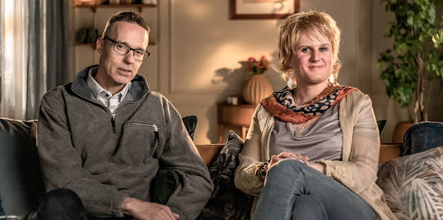 18:40: Parterapi: Barneoppdragelsen | NRK 1 | 11/29 2025