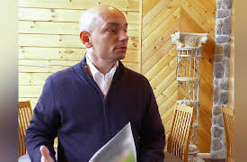 Hotel Impossible: The Purple Orchid Resort & Spa