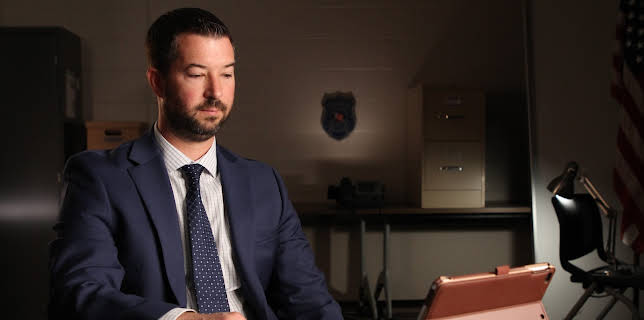 10:00: Calls From The Inside (S1 E2) (S1) | Investigation Discovery | 2/20 2026