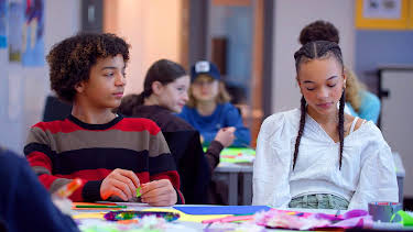 18:30: Klassen: Tilgi meg | NRK Tegnspraak | 4/16 2026