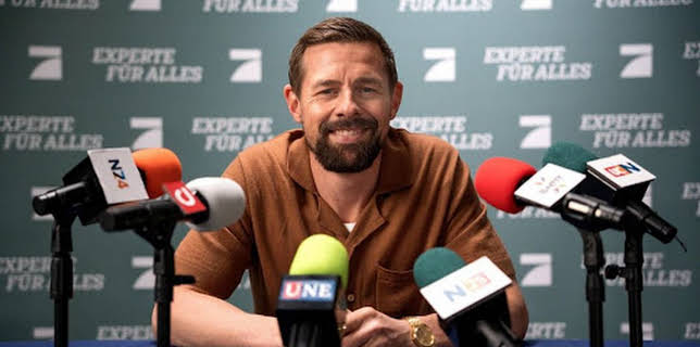 01:40: Experte für alles (S1 E8) (S1) | ProSieben | 6/19 2025