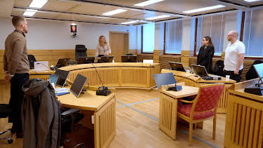 00:15: Hodet over vannet: Store konsekvenser | NRK 2 | 4/24 2026