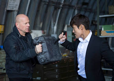 08:00: Red 2 | Viasat Film Action | 4/20 2026