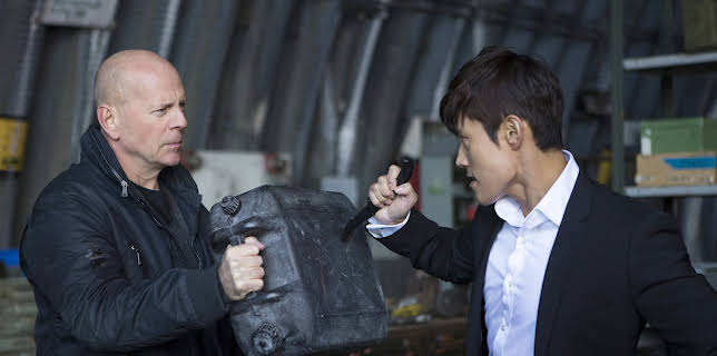 06:00: Red 2 | Viasat Film Action | 3/9 2026