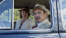 Seaside Hotel (S08/E04)