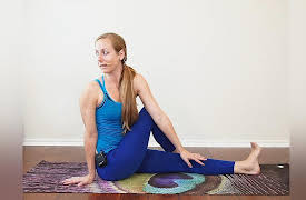 The Complete Guide To Beginners Yoga w/ Meera Hoffman: Strong Core Yoga
