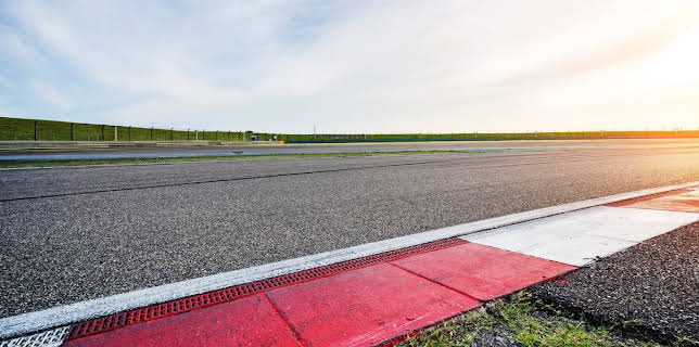10:30 PM: Indycar: Practice 1 | Sky Sports F1 | 2/27 2026