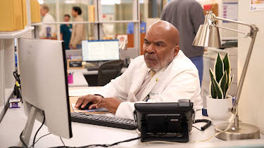 15:45: St. Denis Medical (S2 E12) (S2) | Viasat Series | 8/13 2026