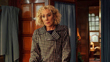 9:00 PM: Professor T (S4 E3) (S4) | ITV2 | 9/2 2026