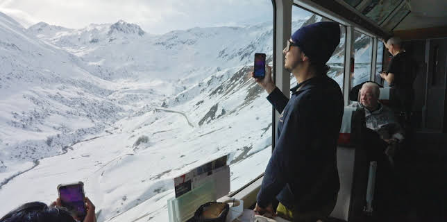 14:30: Winterwunderland Schweiz per Bahn: "Glacier-Express" - Der Luxuriöse | 3SAT | 1/25 2026