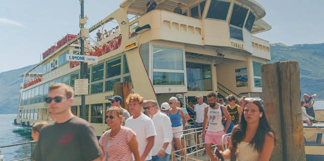 01:25: Kritisch reisen: Urlaub am Gardasee - (k)eine gute Idee? | Tagesschau 24 | 12/21 2025