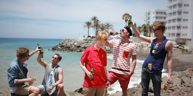 06:25: Costa del Kongsvik (S1 E1) (S1) | TVNorge | 3/16 2026