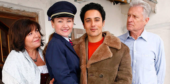 12:30: Zimtstern und Halbmond | MDR Fernsehen | 12/10 2025