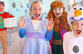 The Fun Squad: The Fun Squad Stages Olaf's Birthday Surprise!