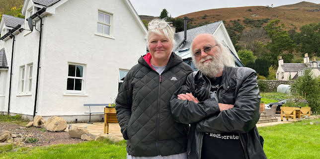 5:25 PM: Four in a Bed | More 4 | 2/21 2026