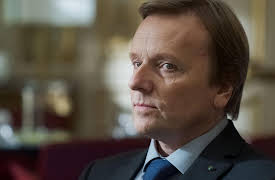 Circles of Power, Season 1: Episode 5