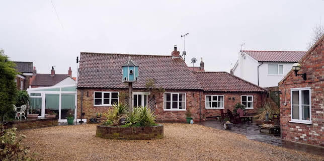 04:25: En plats på landet (S31 E9) (S31) | TV8 | 1/16 2026