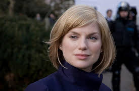 The Last Enemy, Season 1: Episode 2