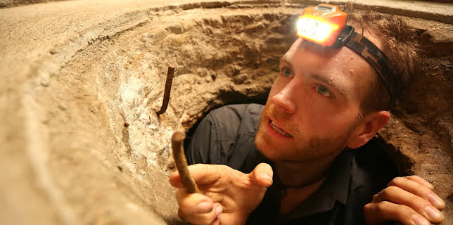 04:00: Verdens myter og mysterier (S1 E3) (S1) | TVNorge | 2/2 2026