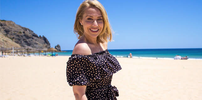 11:00 AM: A Place in the Sun | More 4 | 3/1 2026