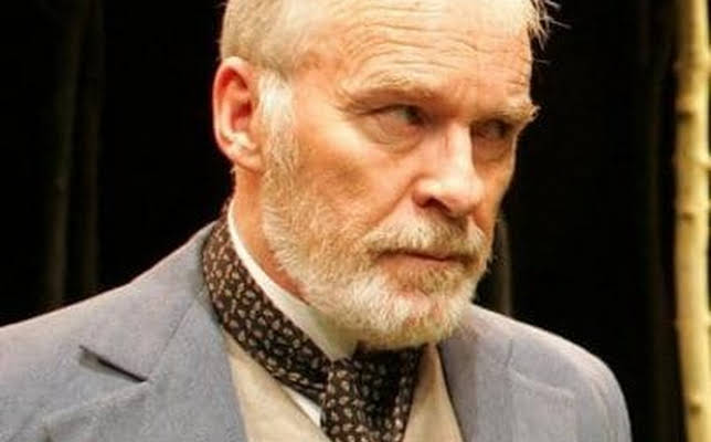 Ian McElhinney
