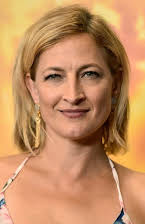 Zoë Bell como 