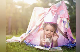 A Childrenâ€™s Guide to Folklore and Wonder Tales: "Emperor's New Clothes": Looks Can Deceive