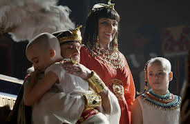 Moisés y los Diez Mandamientos season-1: Moisés y los Diez Mandamientos Capítulo 4