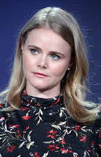 Julia Willoughby Nason som Director