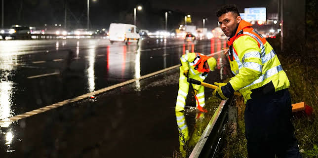 4:00 PM: The Motorway (S3 E6) (S3) | Paramount | 1/12 2026