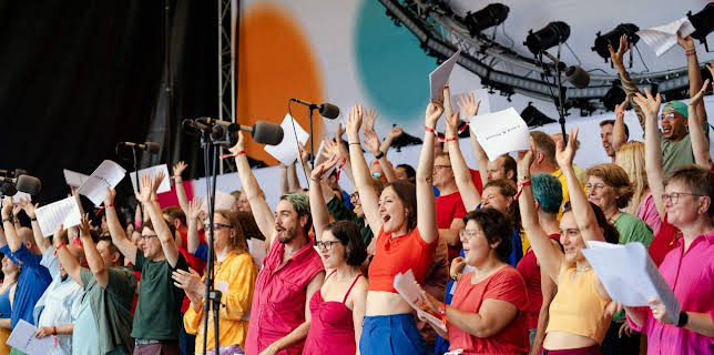 10:00: Stimmen der Vielfalt | BR Fernsehen | 11/9 2025