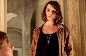 Luna & Sophie, Season 1: A Grave Mistake